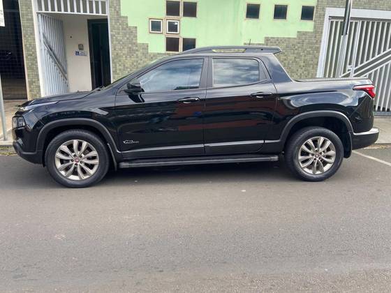 FIAT TORO 1.8 16V EVO FLEX FREEDOM AT6 FIAT TORO 1.8 16V EVO FLEX FREEDOM AT6